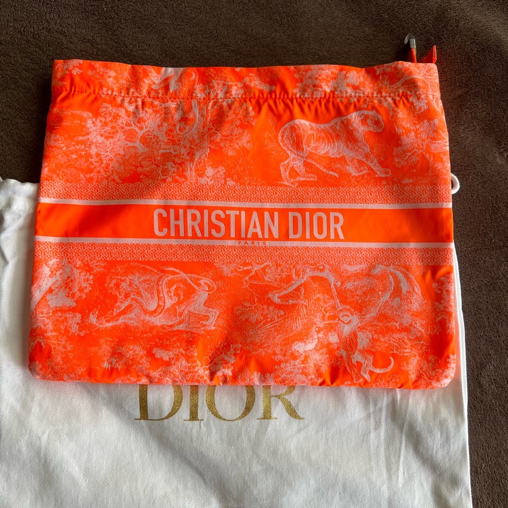 CHRISTIAN DIOR ZIPPED DIORTRAVEL POUCH CLUTCH